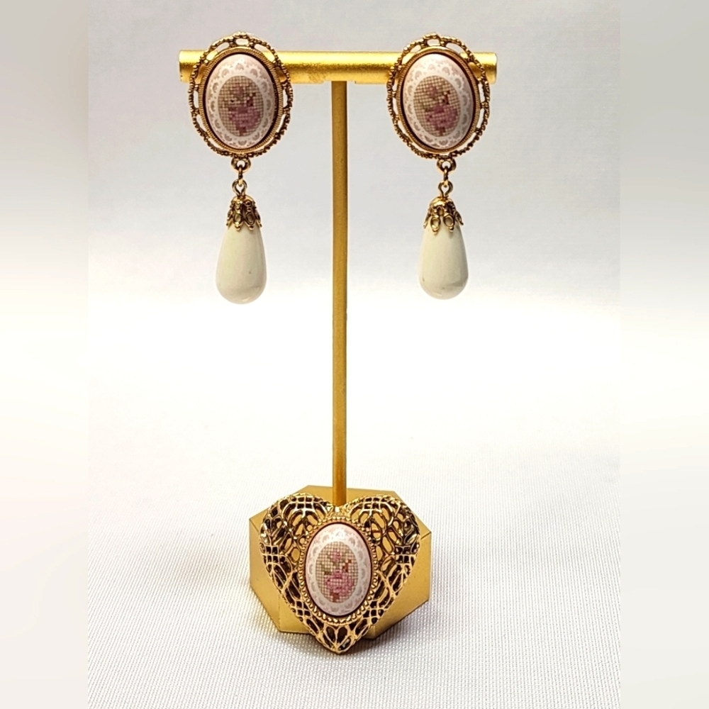 1928 Vintage Glass Hand Painted Heart Brooch and Earrings